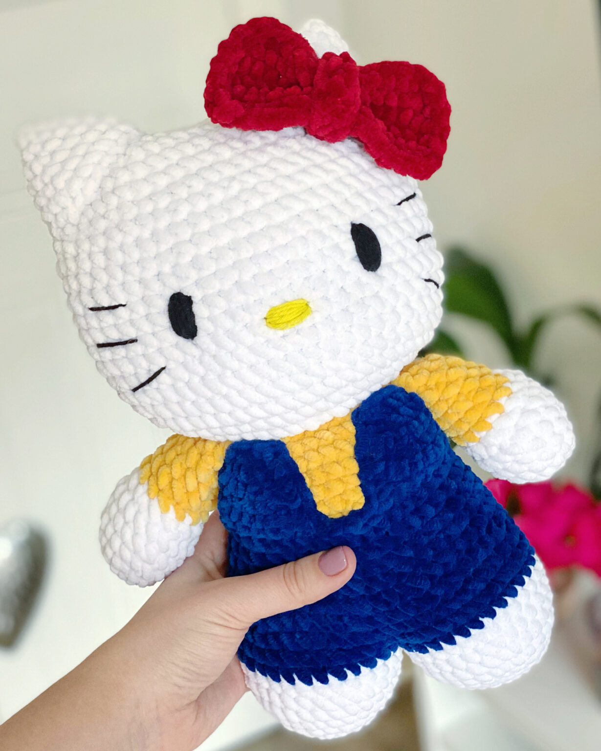 PATRÓN GRATIS de Hello Kitty Amigurumi paso a paso en español