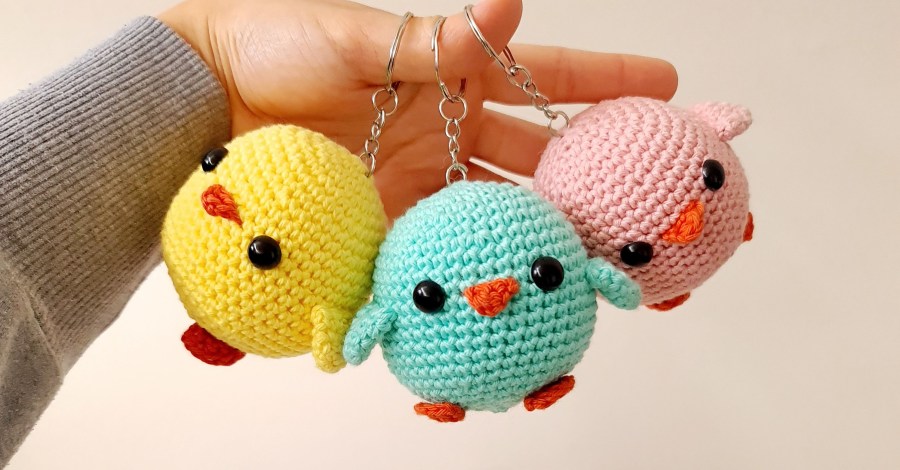 PATRÓN GRATIS Toro Llavero Amigurumi paso a paso - Crochetisimo