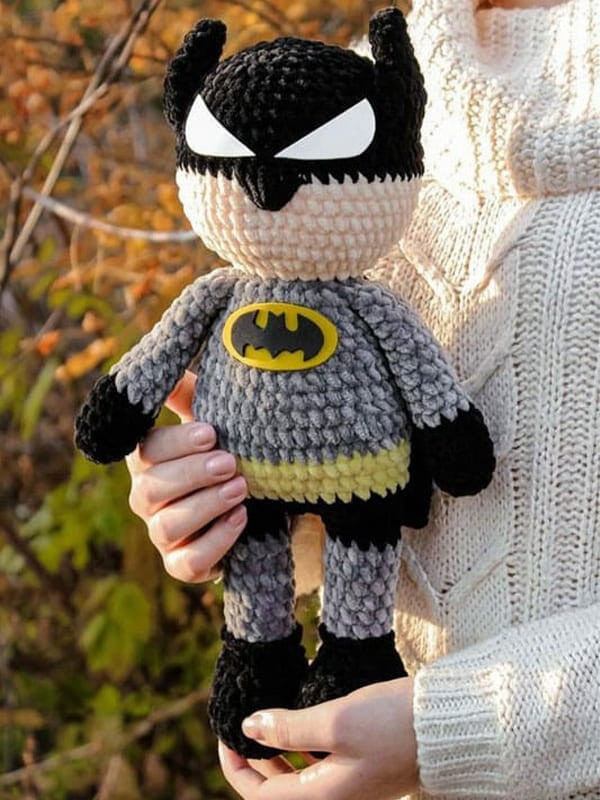 PATRÓN GRATIS Batman de Felpa Juguete Amigurumi - Crochetisimo