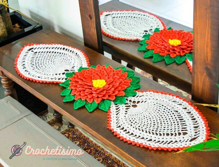 combinar Porcentaje Perdóneme PATRÓN GRATIS Camino Floral en Crochet Decorativo para Navidad -  Crochetisimo