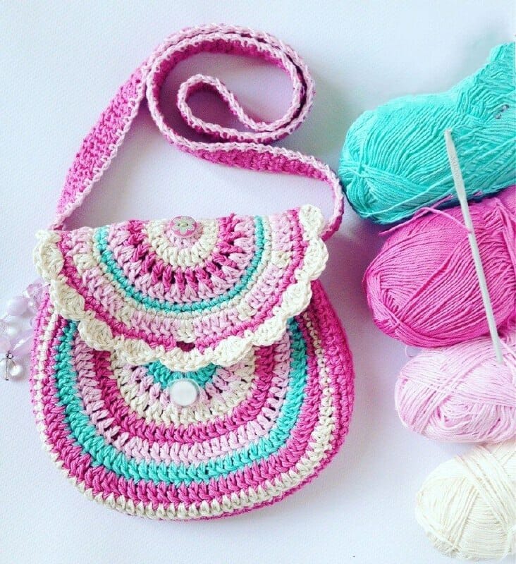 PATRÓN GRATIS Niña en Crochet - Crochetisimo