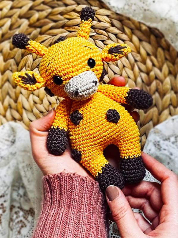 Freddie La jirafa PDF Amigurumi Patrón Gratis