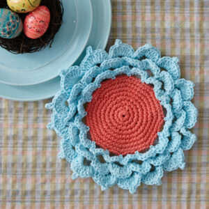 PATRON GRATIS Posavasos con Pétalos en 3D a Crochet