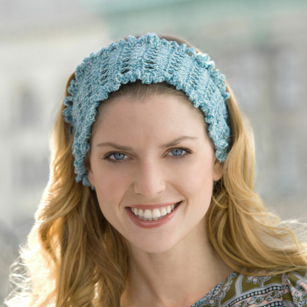 PATRÓN GRATIS Diadema de Brillo Suave en Crochet Crochetisimo