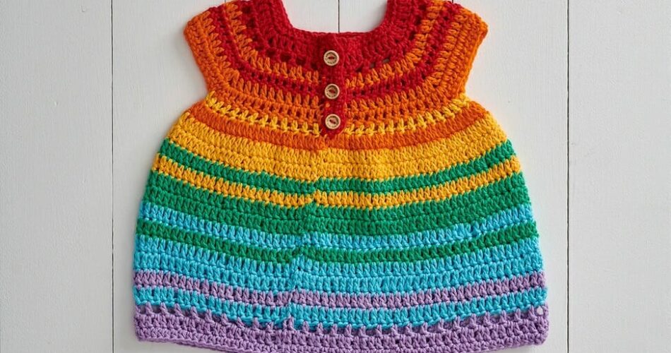 PATRÓN GRATIS Vestido Rainbow para Bebé a Crochet - Crochetisimo PATRÓN GRATIS Vestido Rainbow para Bebé a Crochet - Crochetisimo