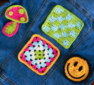 Parches: Setas, Carita Sonriente, Motivo Patrón de Crochet Gratis