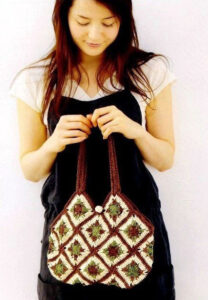 Bolsa de Crochet Inspirada en Motivos Vintage Patron Gratis