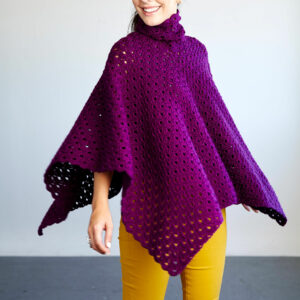 Poncho Chic a Crochet con Cuello Alto Patrón Gratis PDF
