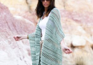 Chal Universo Ligero Patrón en Crochet Gratis