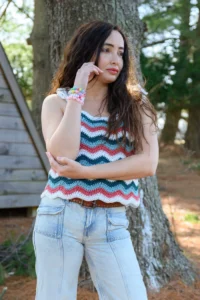 Blusa Ondas en Punto Chevron Patrón en Crochet Gratis