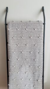 Patrón Gratis Manta Moderna en Crochet
