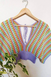 Poncho Corto Retro en Punto de la Abuela a Crochet Patrón Gratis