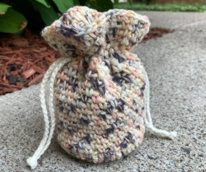 Bolsa de Ada Edelweiss en Crochet Patrón Gratis