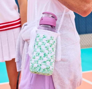 Hidrátate con Estilo: Cobertor de Crochet para tu Botella Patrón Gratis