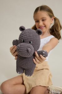 ¡Abrazo de Felpa! Adorable Hipopótamo Justy en Amigurumi