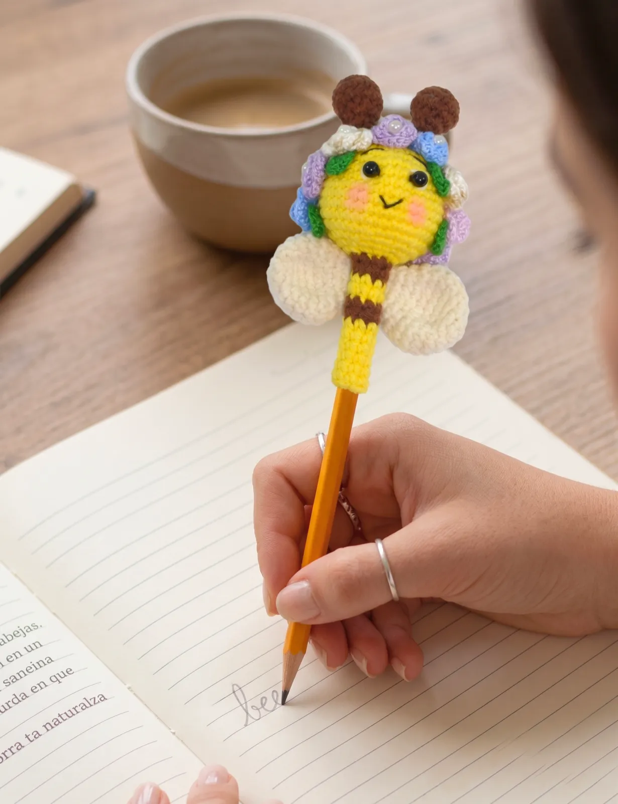 Puntera de Abeja Amigurumi paso a paso (Patrón Gratis) 🌟🐝