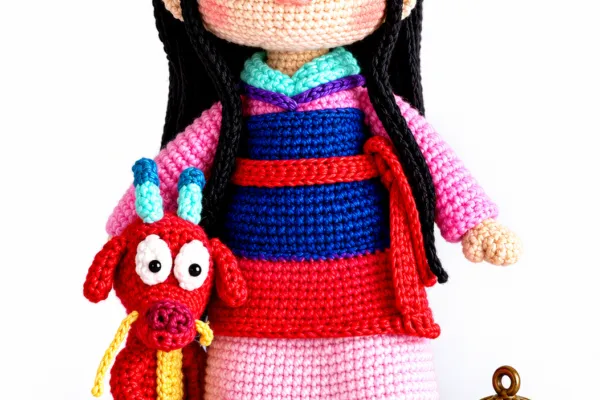 Muñeca Mulan Amigurumi: Patrón Gratis Paso a Paso 🌸🎋