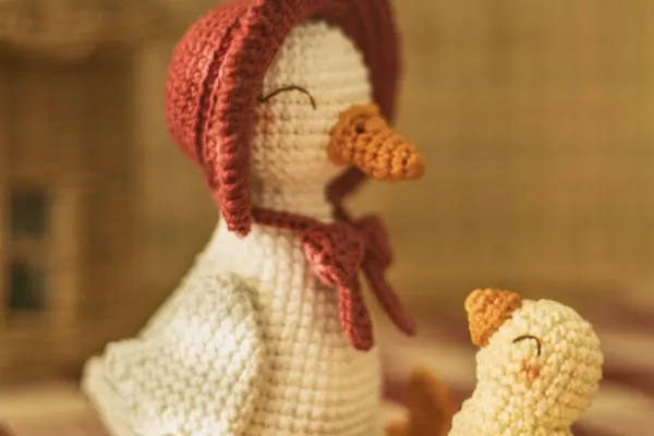 Teje la Mamá Ganso Amigurumi para Bebés (Patrón Gratis)