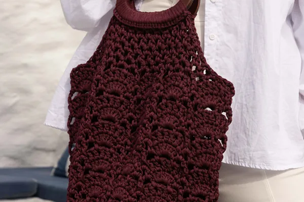 Teje la Bolsa Emilie en Punto Abanico Facil y Rapida!