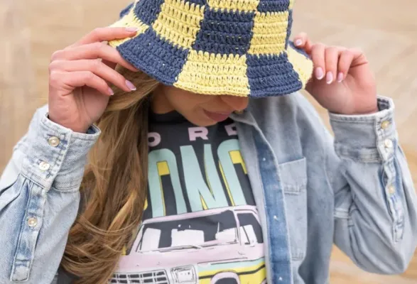 El Sombrero de Cuadros MÁS VIRAL a Crochet (Patrón Gratis) 🏁