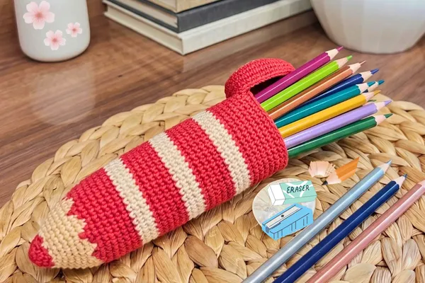 Cartuchera en Forma de Lápiz a Crochet Fácil (Patrón Gratis)